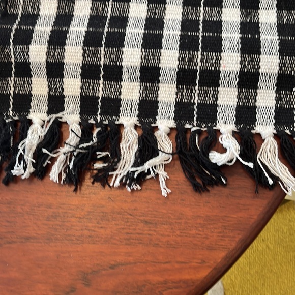 Table Runner Black & White 78 inches long - Picture 3 of 8